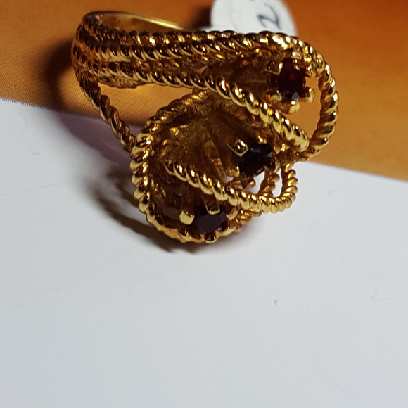 1970s Cluster Ring French Design 18k hge Vargas Size 4 for Girls - Picture 6 of 8